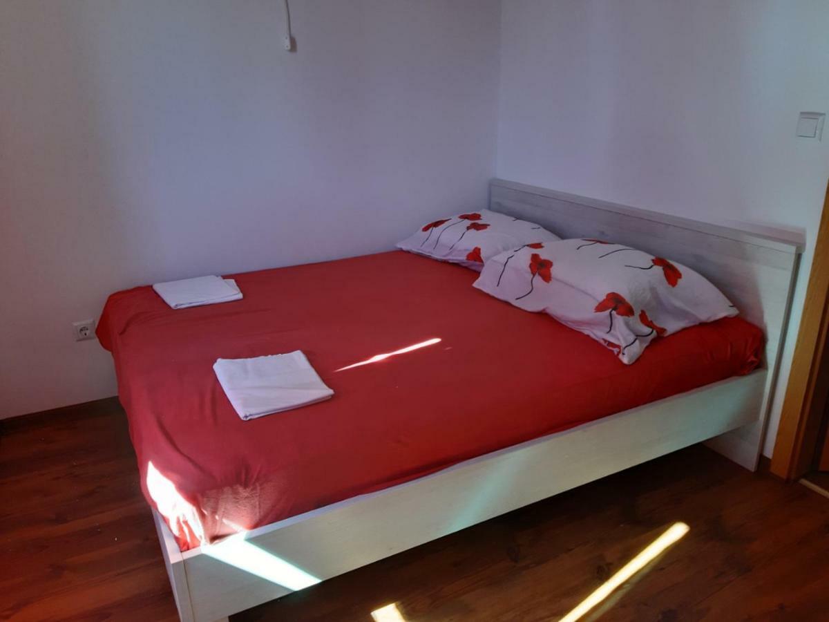 Apartman Igy Vinkuran Exterior foto